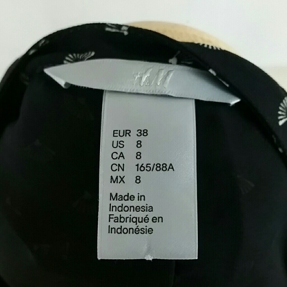 H&M black and white seashell print sheer dress - Picture 8 of 8